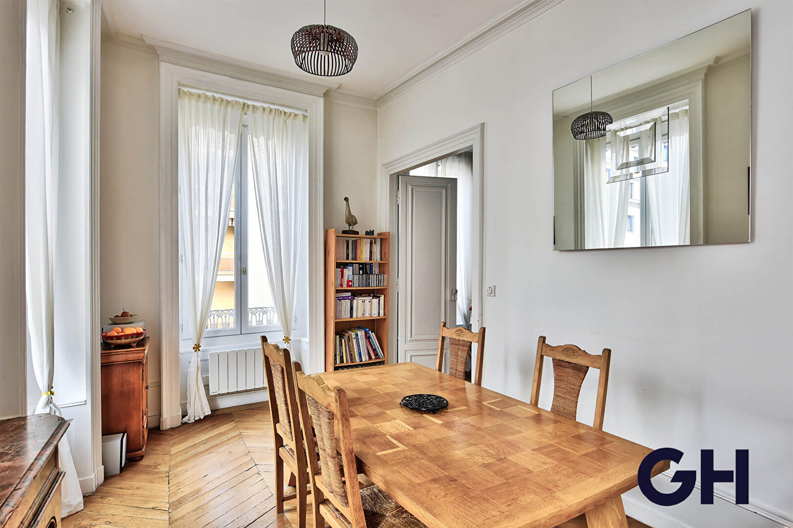 Élégance et charme de l'ancien à Lyon 6e