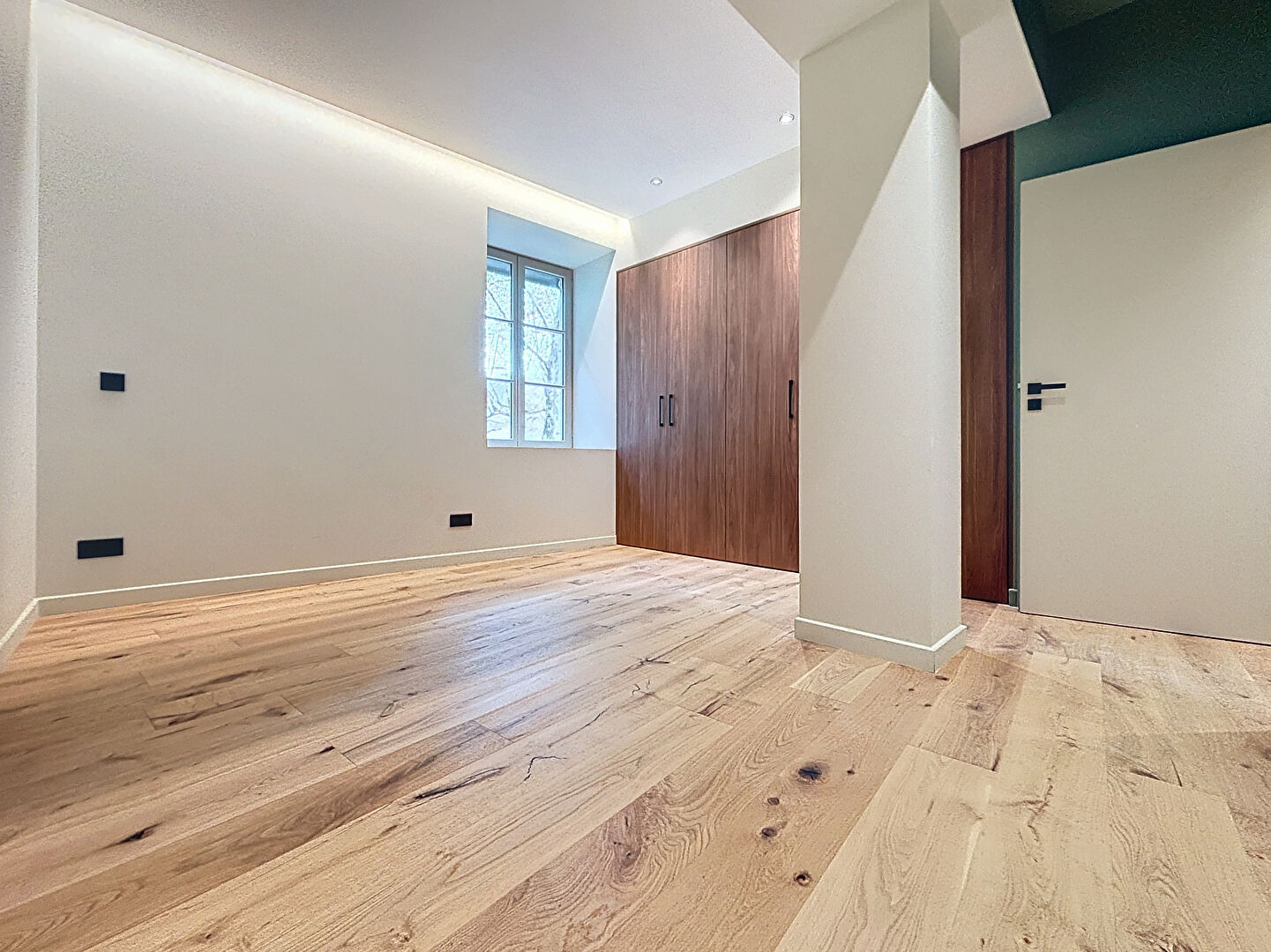 Appartement Lyon 4 pièces 99 m2 (Carrez 98.92m²)