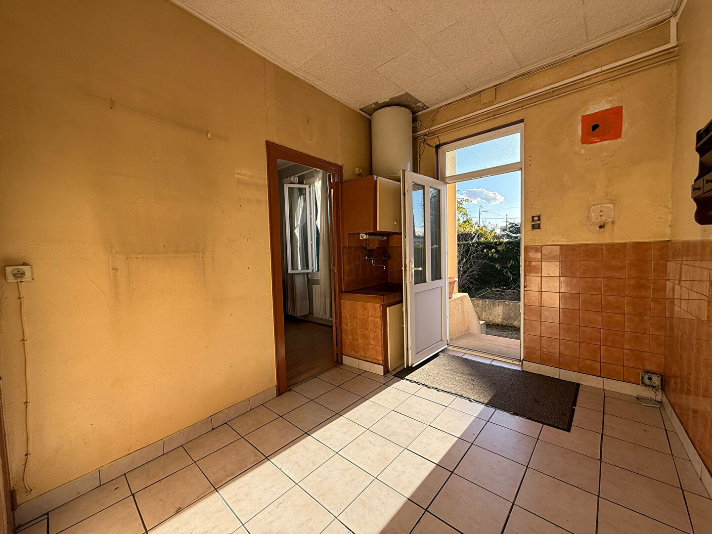 Immeuble de rapport Bron 66.63 m2