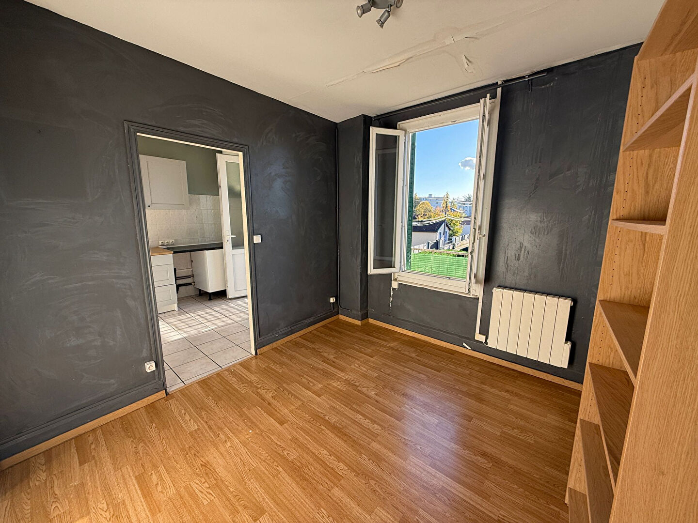 Immeuble de rapport Bron 66.63 m2