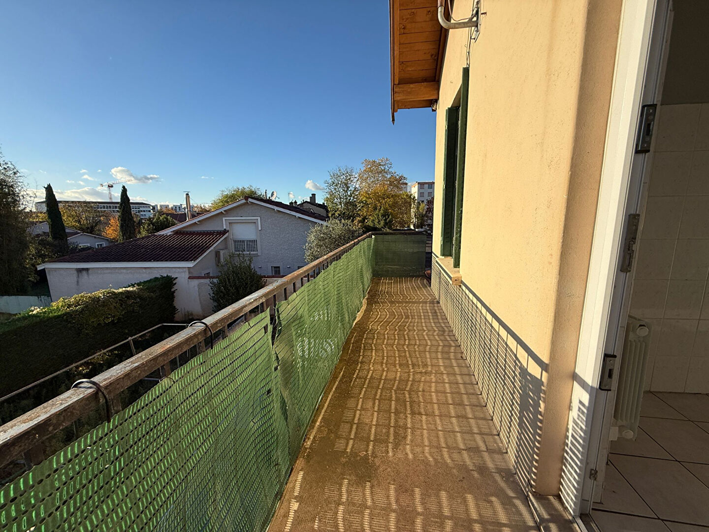 Immeuble de rapport Bron 66.63 m2