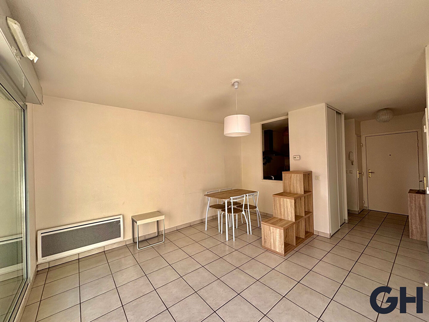 Appartement 2 pièces avec terrasse et garage