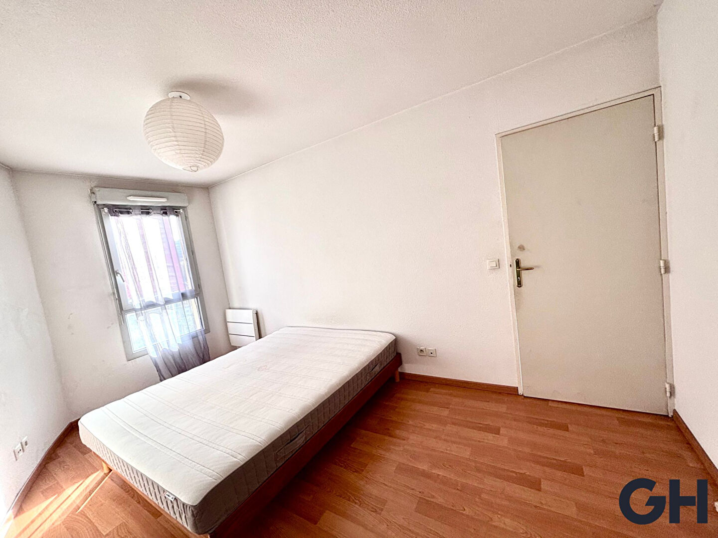 Appartement 2 pièces avec terrasse et garage