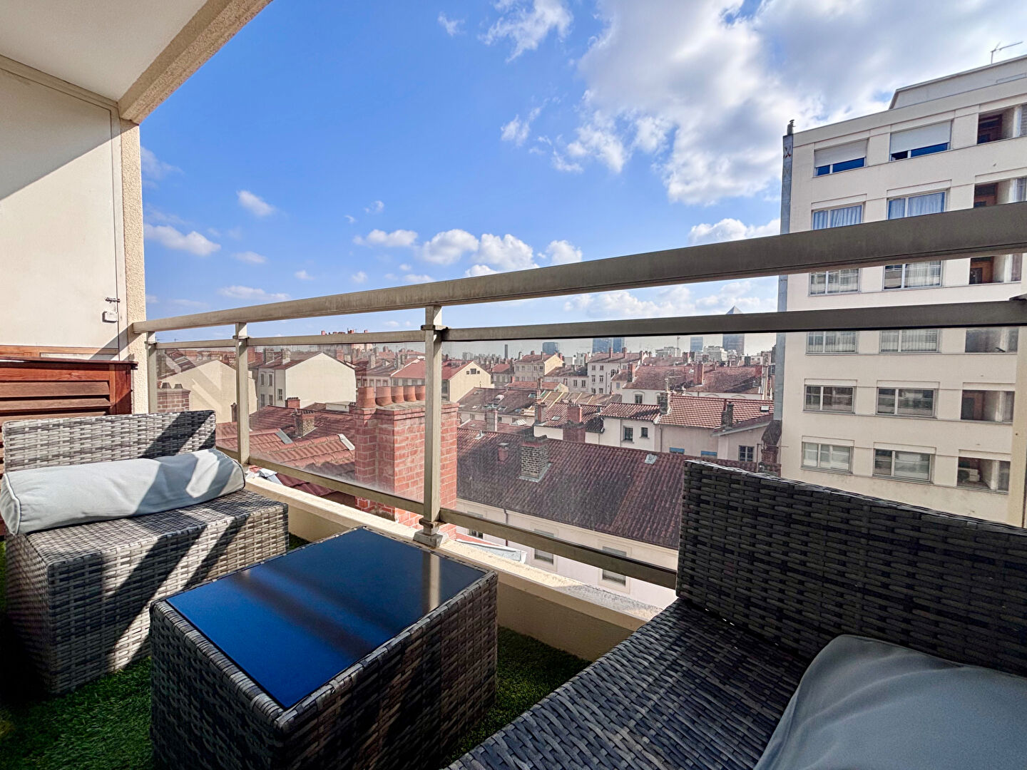 Masséna Appartement 3 pièces 79m2 - étage élevé - balcons & parking