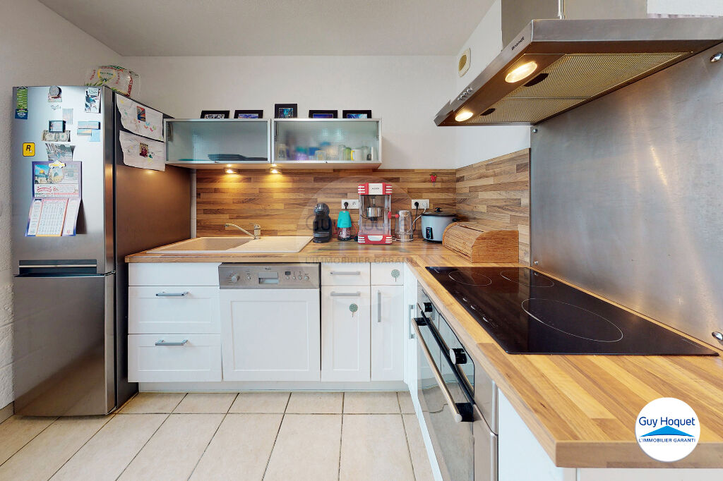 Maison. 3 pièces. St Bonnet de Mure.