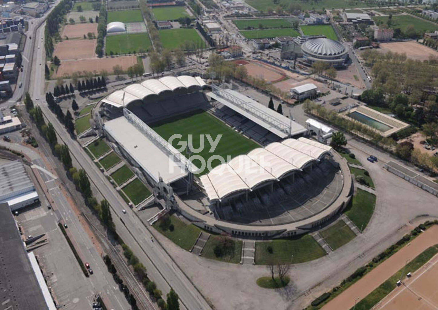 Murs commerciaux vendus loués  - Lyon 7e Gerland