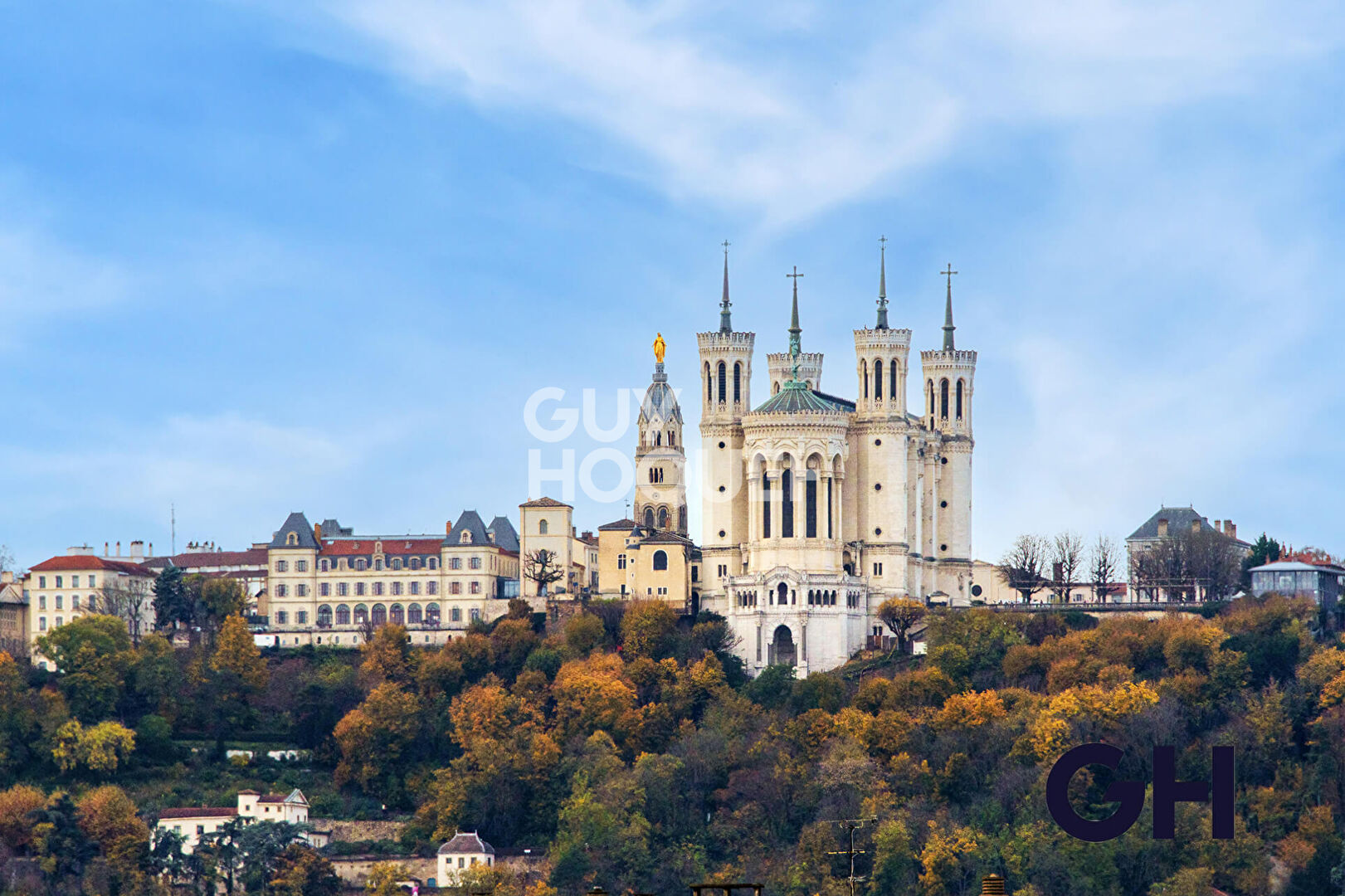 AVANT DERNIER ETAGE AVEC VUE EXCEPTIONNELLE FOURVIERE