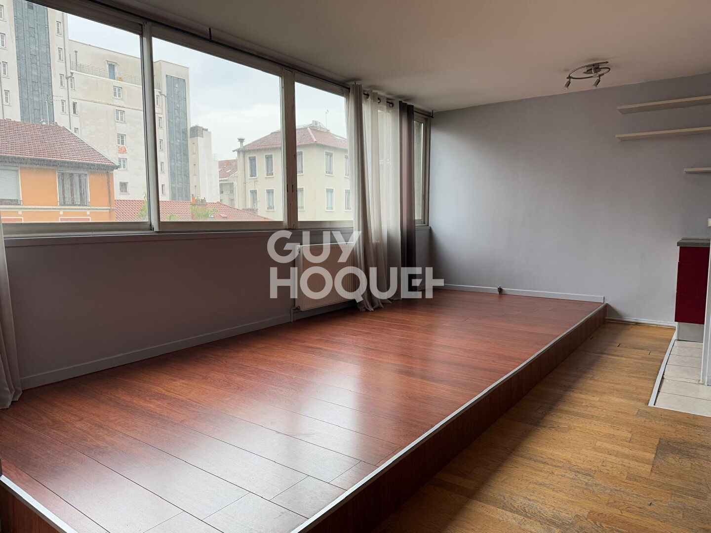 VILLEURBANNE, QUARTIER GRATTE CIEL - T4 / T5 familial