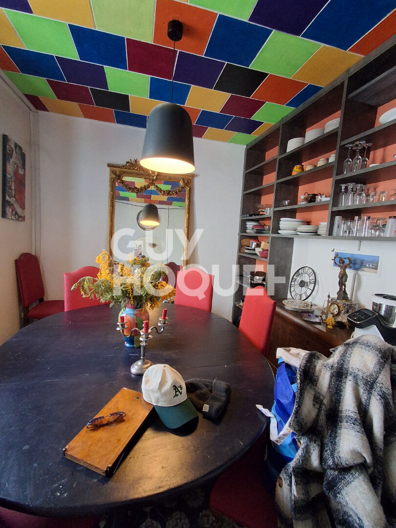 Maison Feyzin 7 pièce(s) 142.95 m2 jardin et dépendances