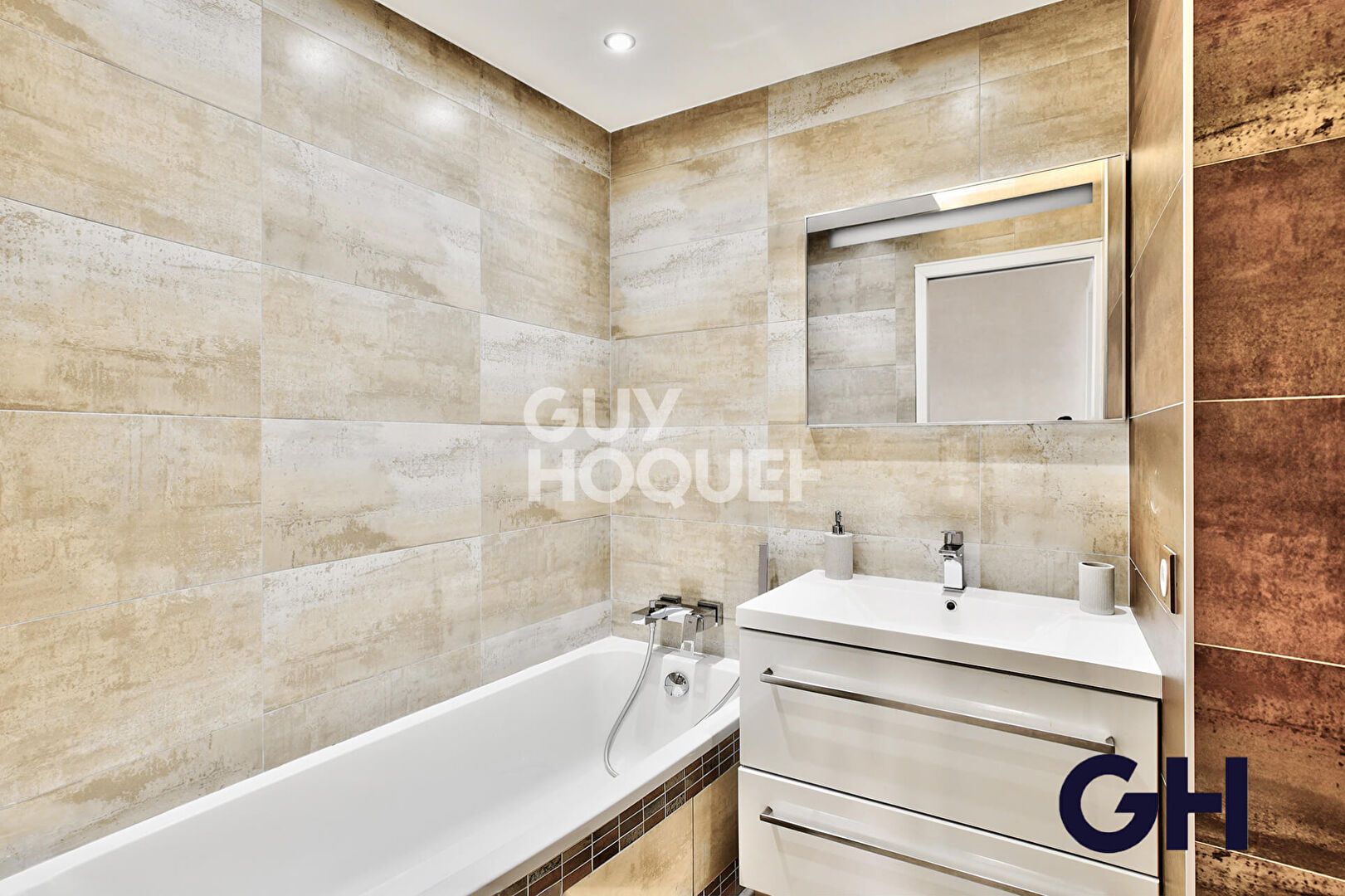 Appartement Bron 4 pièce(s) 104 m2