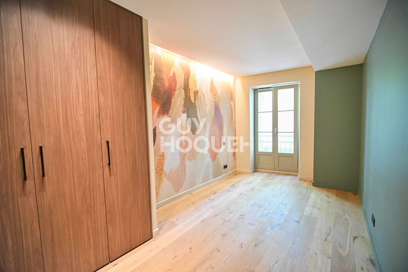 Appartement Lyon 4 pièces 99 m2 (Carrez 98.92m²)