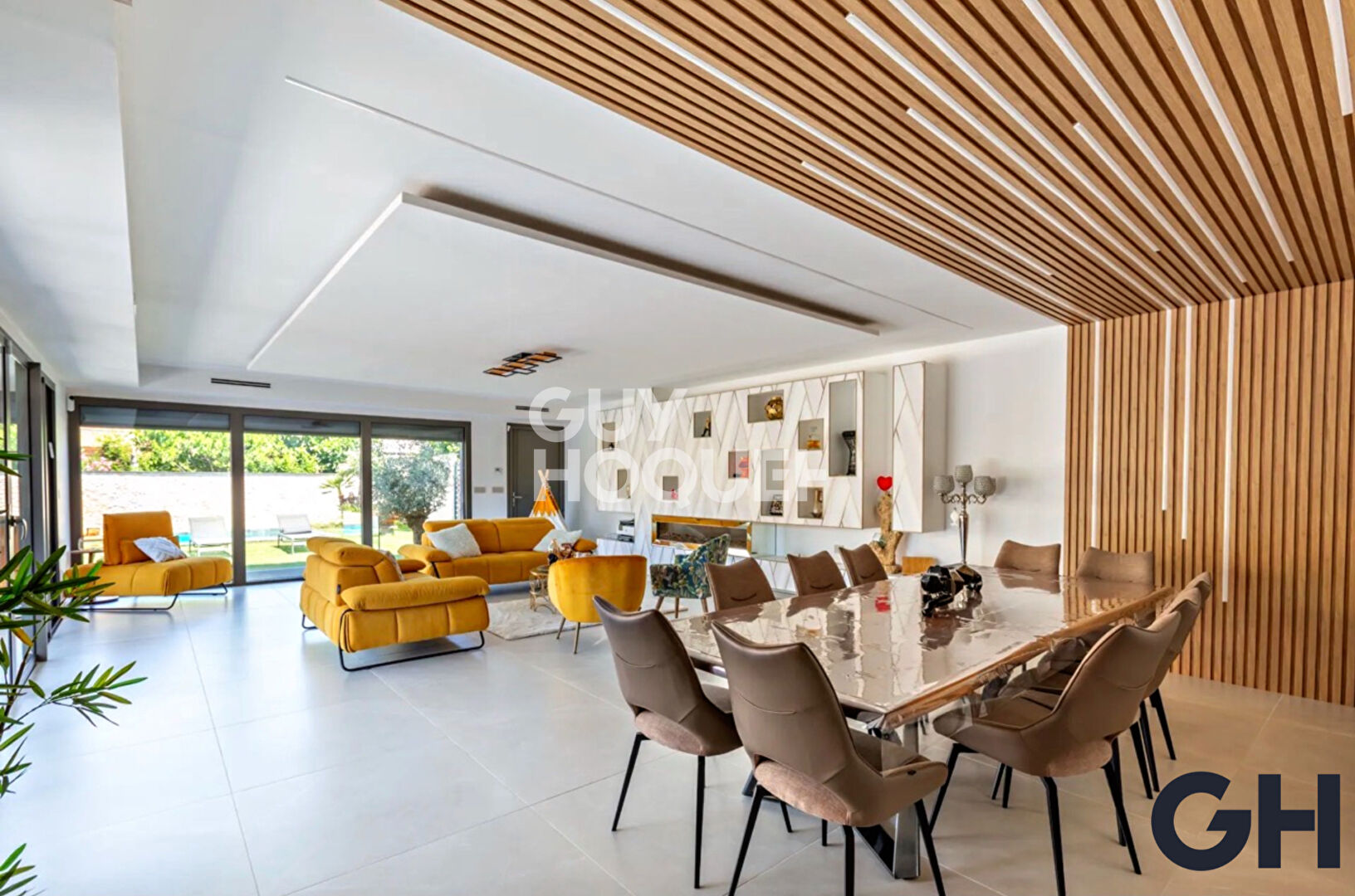 Villeurbanne - Maison contemporaine - 11 pièces, 381m2