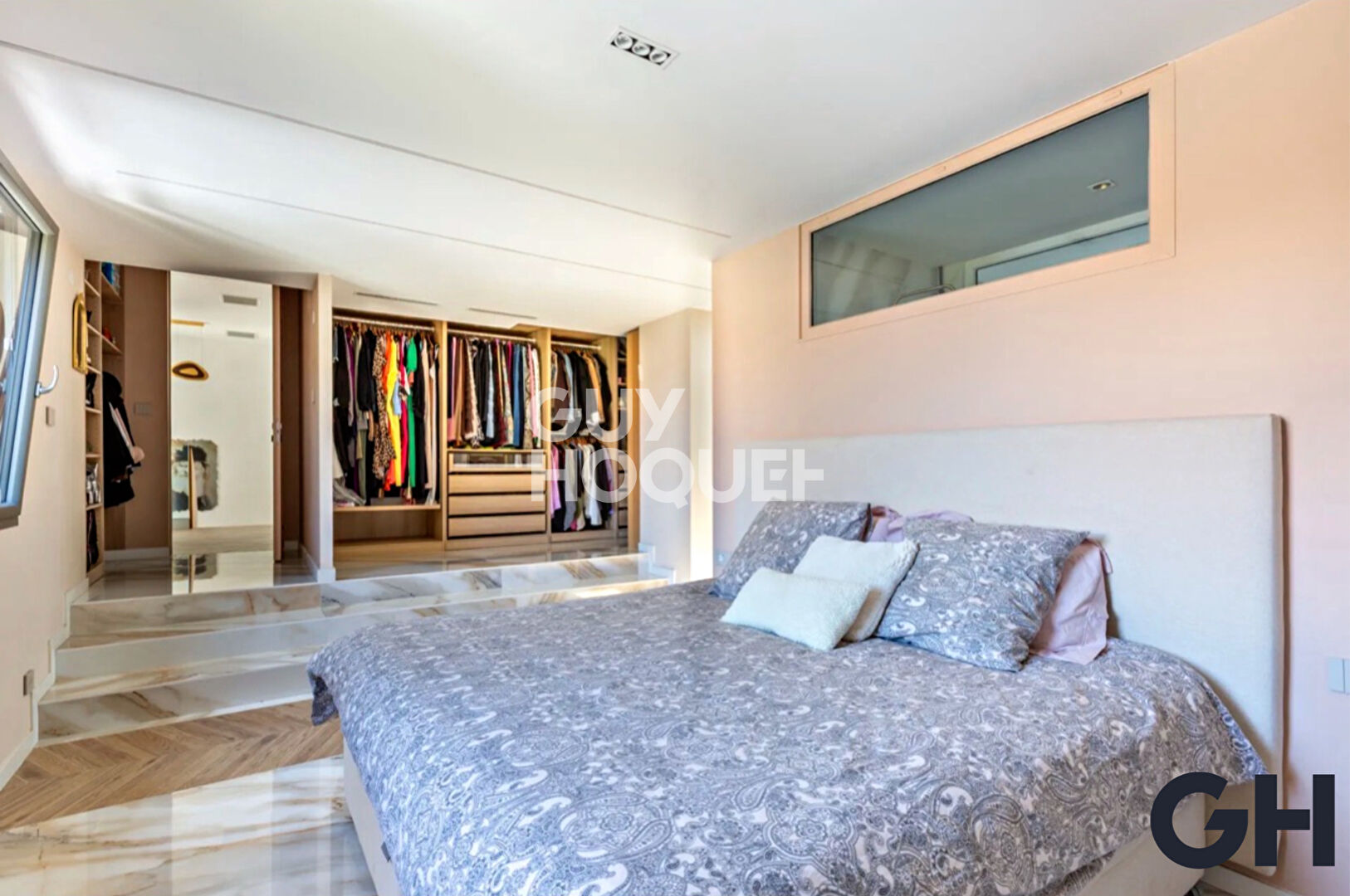 Villeurbanne - Maison contemporaine - 11 pièces, 381m2