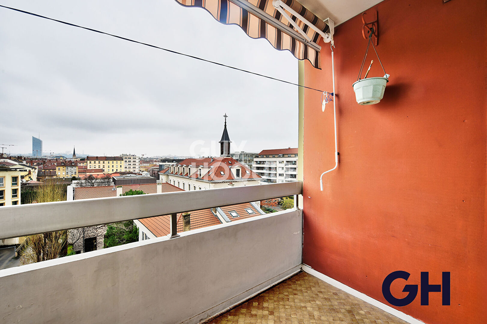 T3 -  Vue dégagée Fourvière - République Villeurbanne