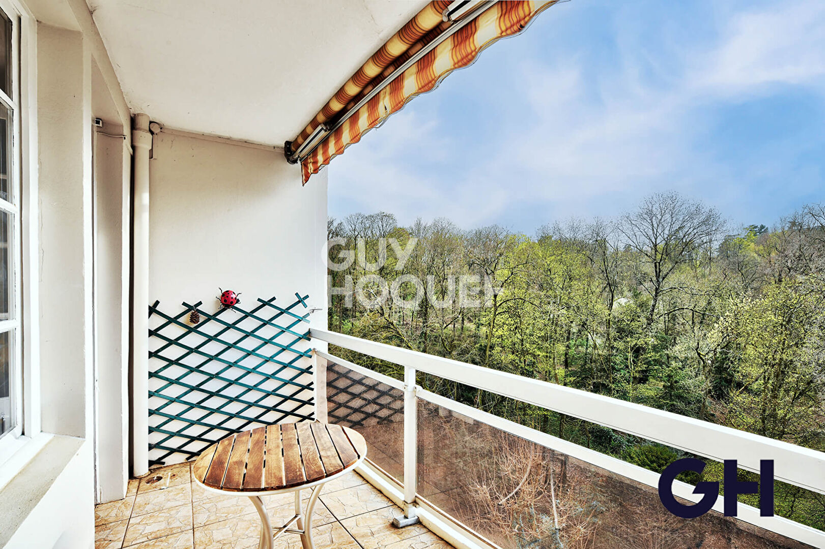 Champvert - Etage élevé - vue verdoyante - Appartement Lyon 3 pièces 56,83m2
