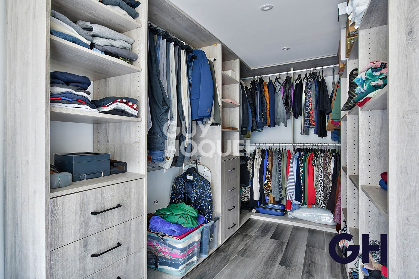 Métro D - LES ESSARTS - Appartement refait à neuf 100m2