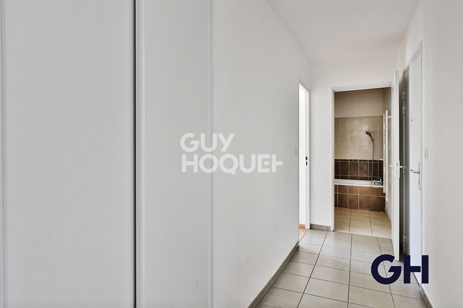 Appartement Villeurbanne 3 pièces 60 m² avec balcon et garage