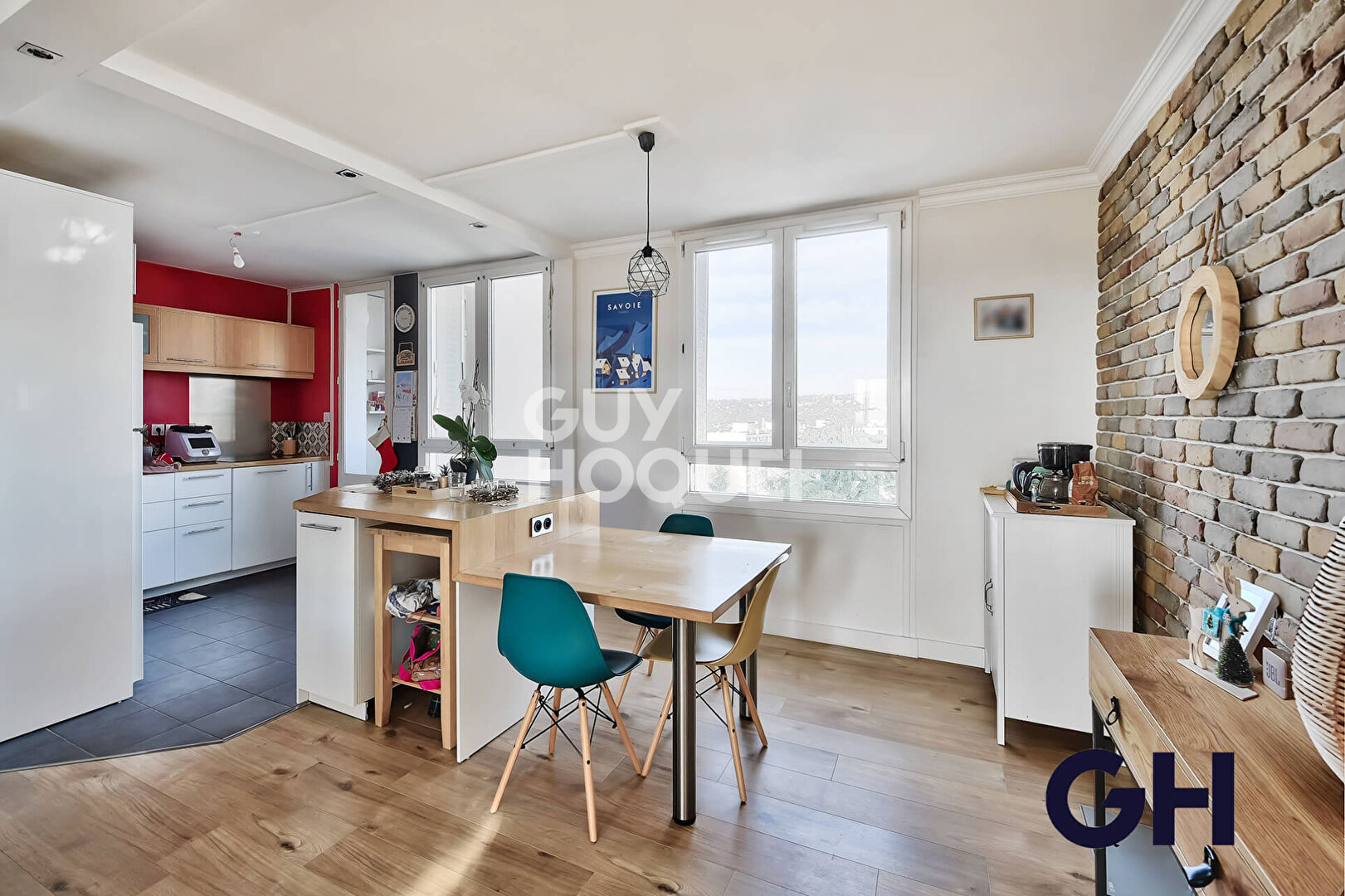 VERNAY - T3 balcon et parking
