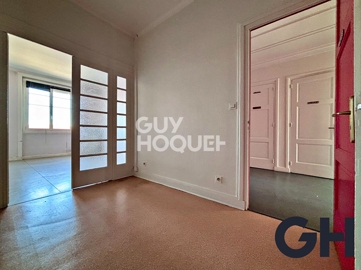 Local professionnel / Habitation - Métro Masséna - 107m2 - traversant - 2 balcons