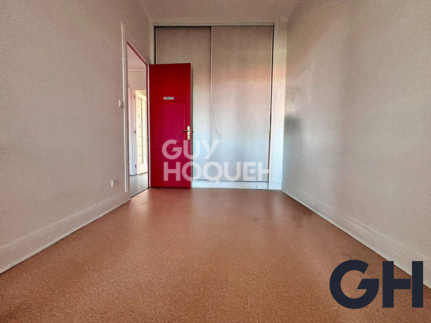 Local professionnel / Habitation - Métro Masséna - 107m2 - traversant - 2 balcons