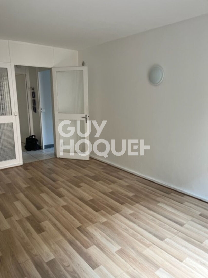 Appartement T4 lumineux avec cave et stationnement