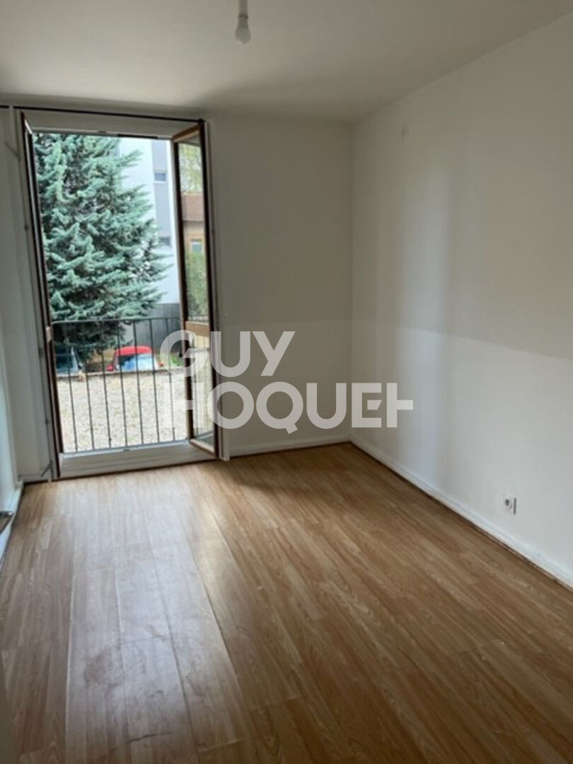 Appartement T4 lumineux avec cave et stationnement