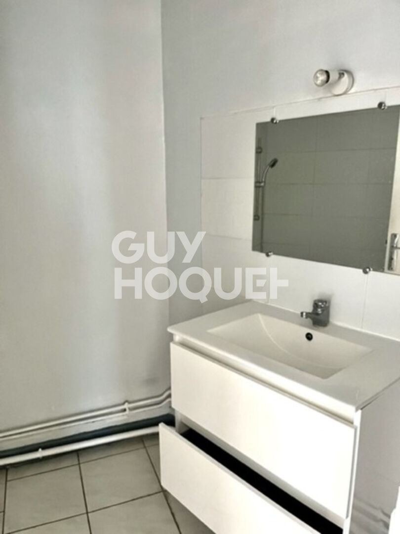Appartement T4 lumineux avec cave et stationnement
