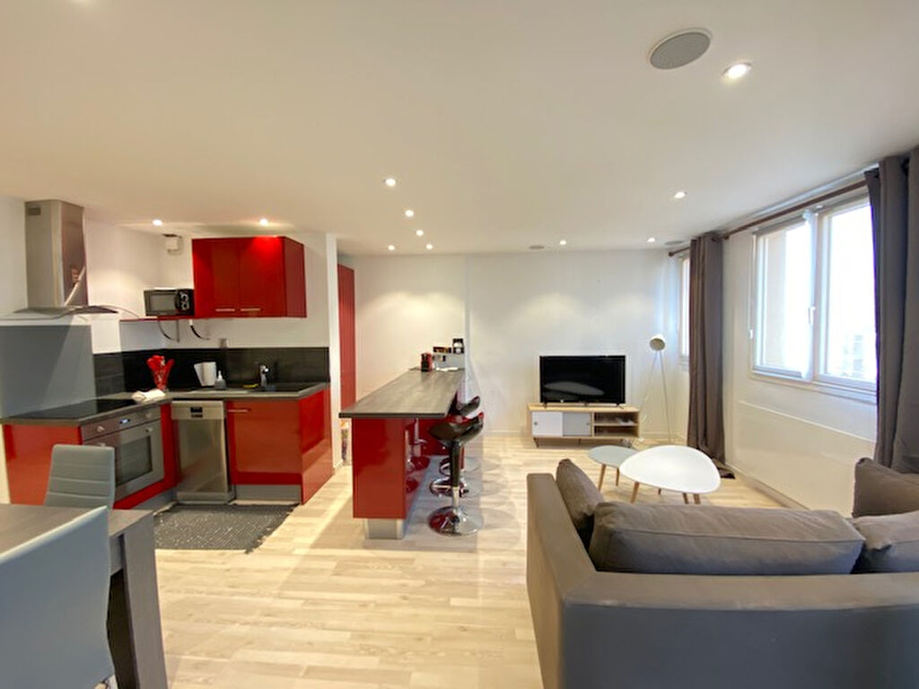 T2 MEUBLE CALUIRE ET CUIRE