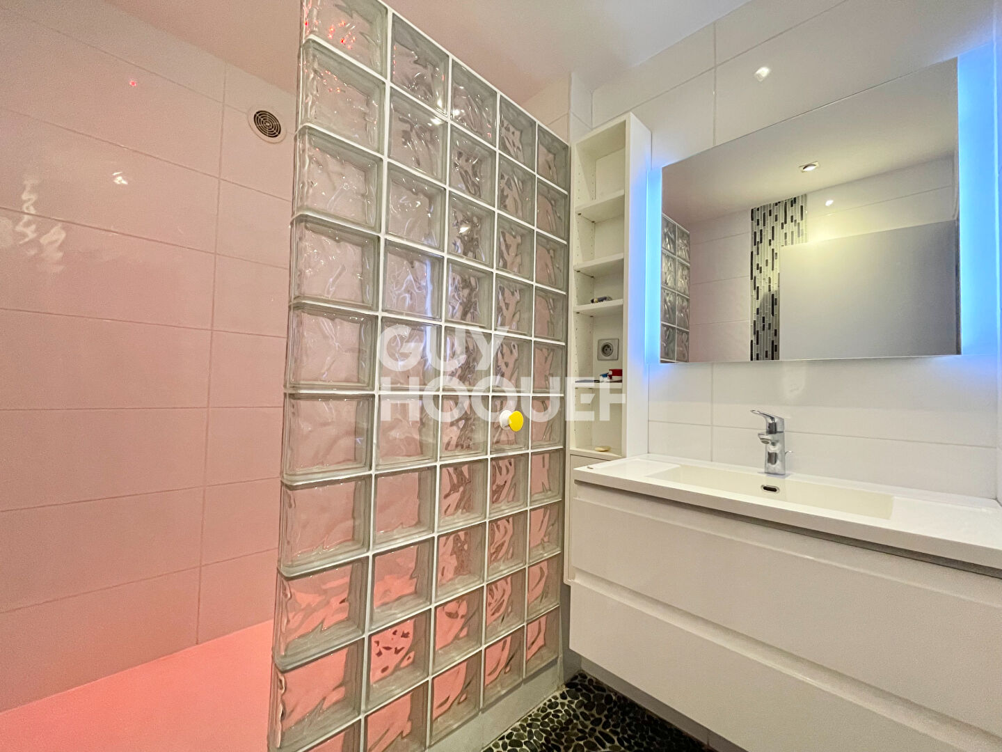 T5 Refait à NEUF au dernier étage