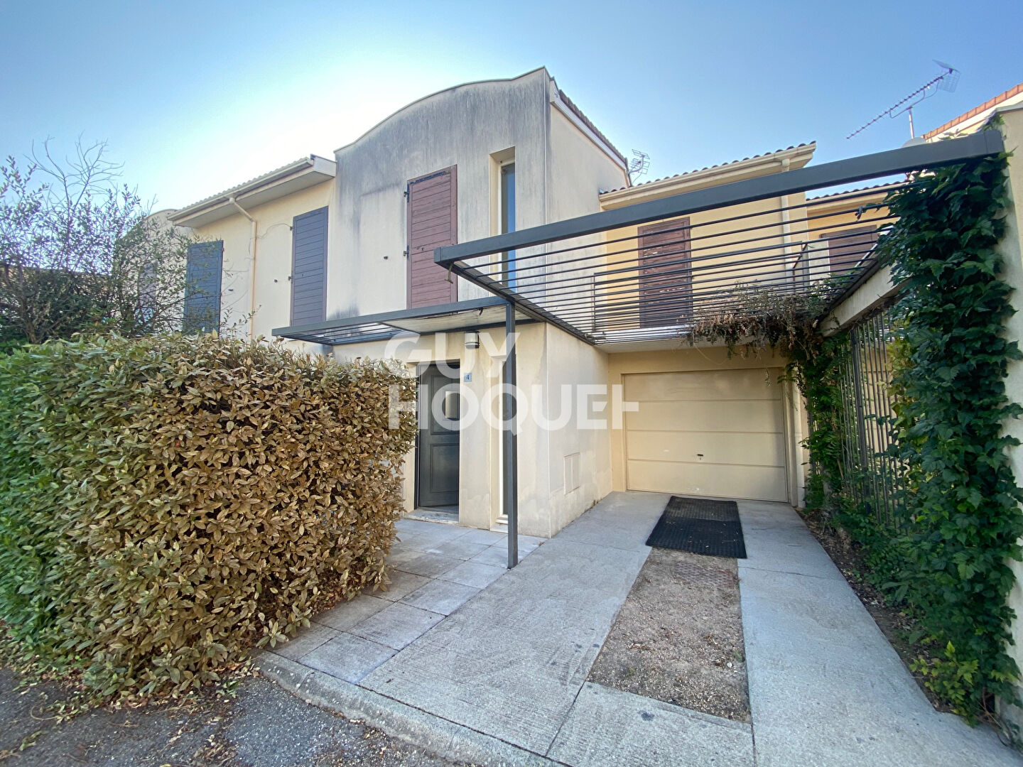 Grande maison T5 avec jardin - Meyzieu