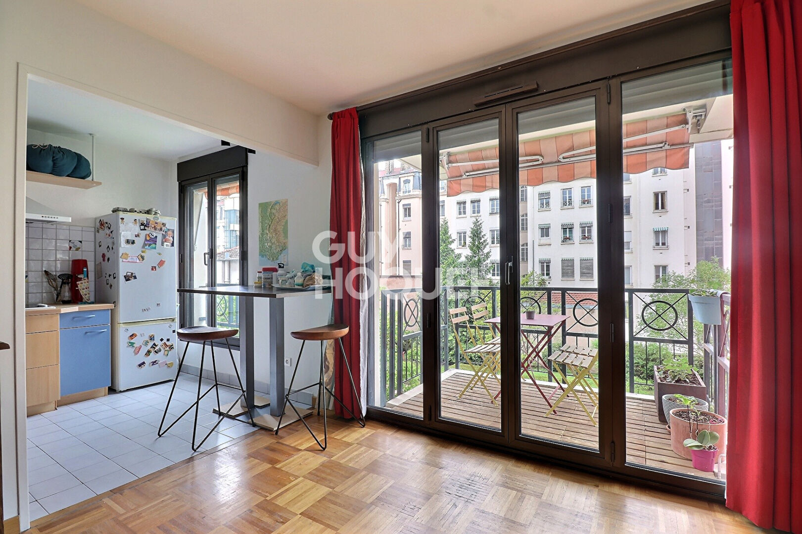 Agréable T4 avec balcon traversant - Saxe Gambetta 