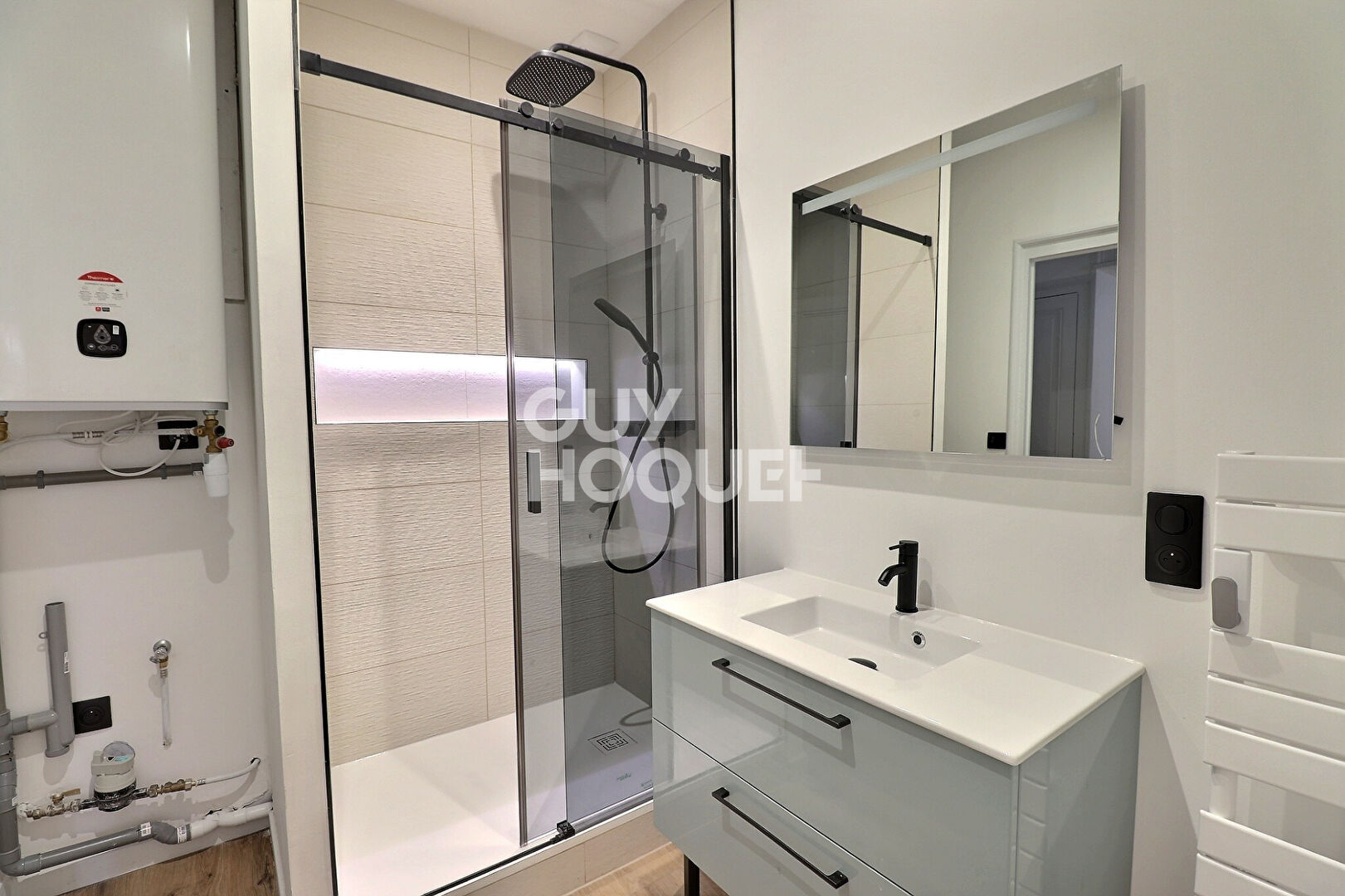 Charmant T2 en dernier étage secteur Saxe Gambetta