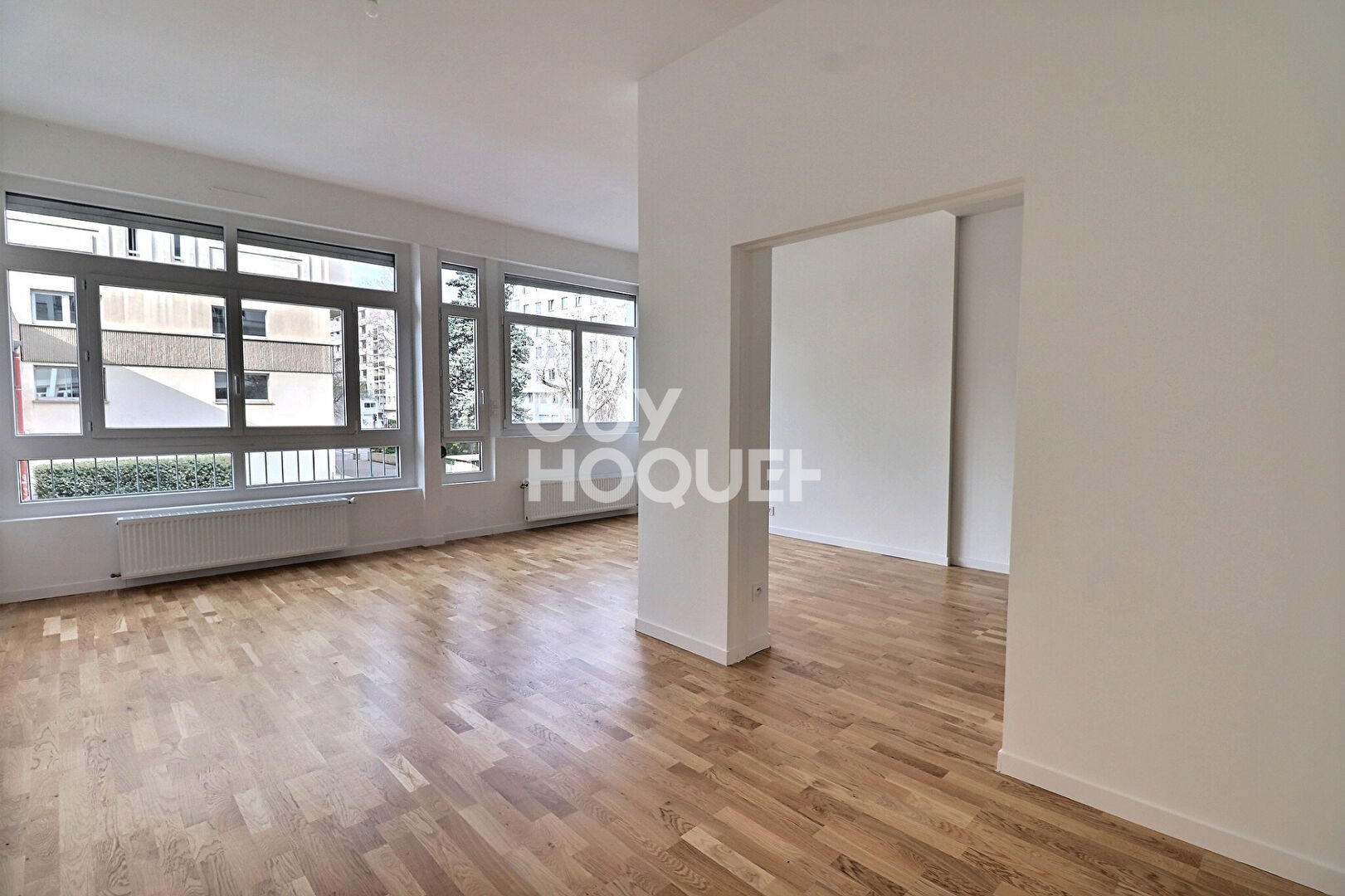 Refait à neuf T3 en duplex - Esprit maison de ville - Quartier Place Guichard