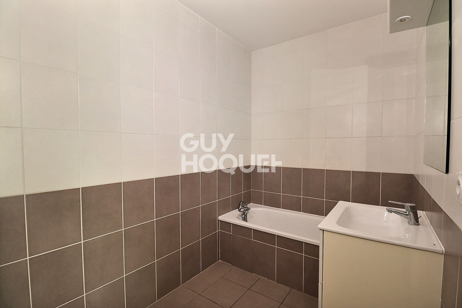 T2 récent avec stationnement secteur Jean Macé