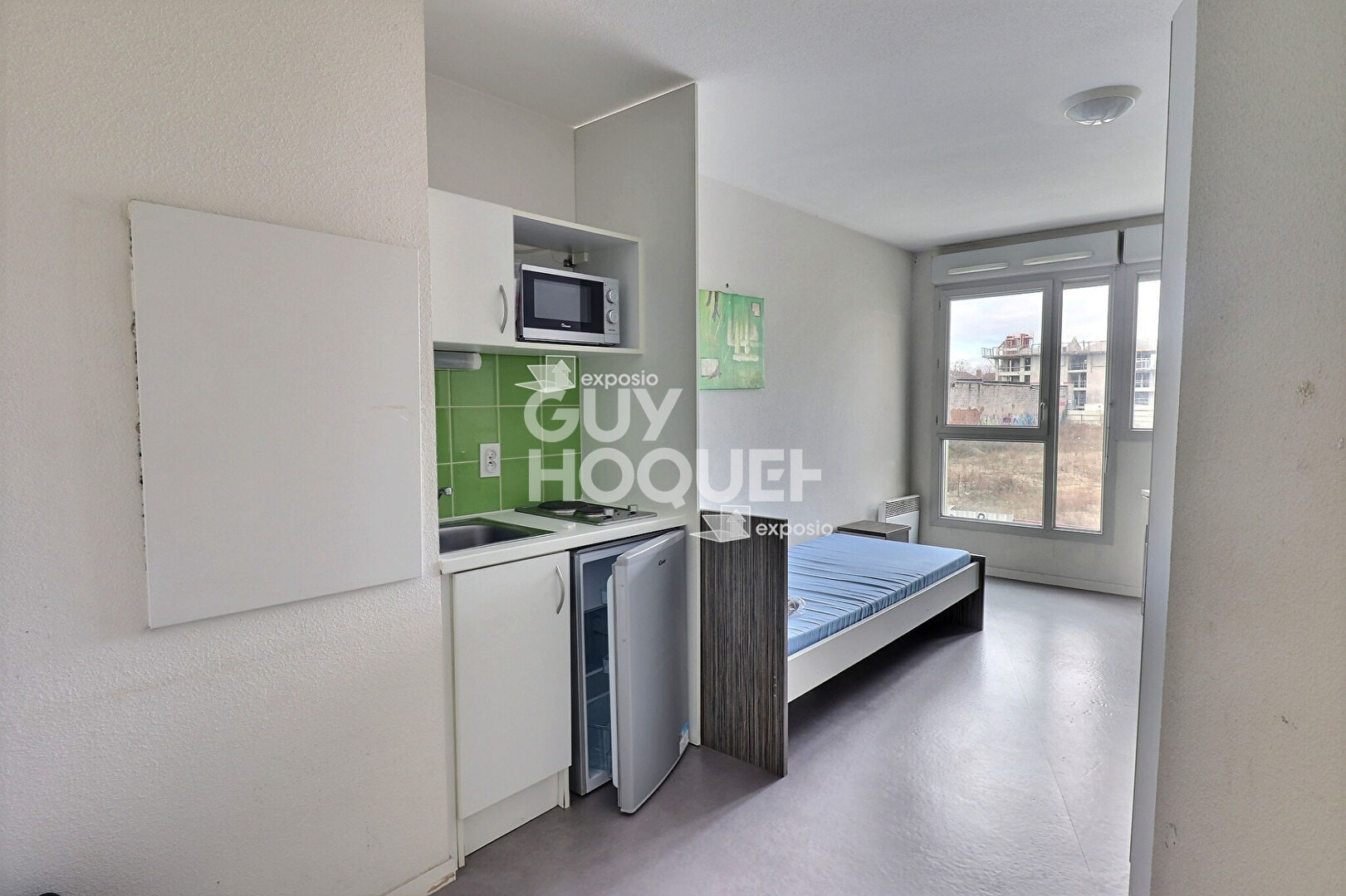 Studio avec parking sous Bail Commercial 