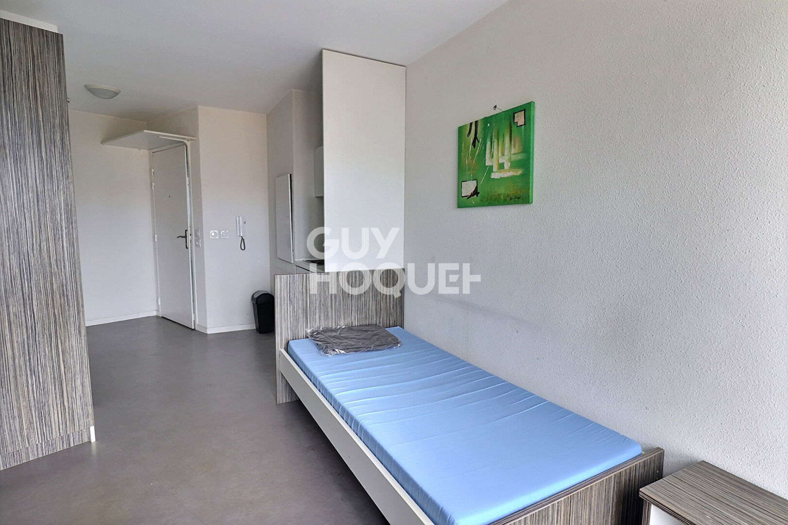 Studio avec parking sous Bail Commercial 