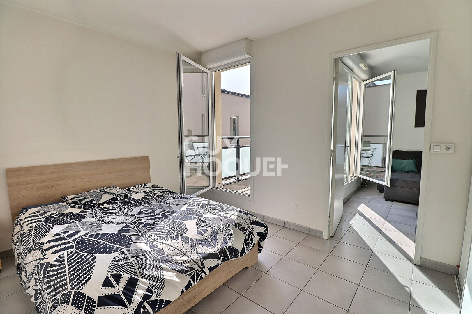 T2 dernier étage avec garage secteur Jean Macé