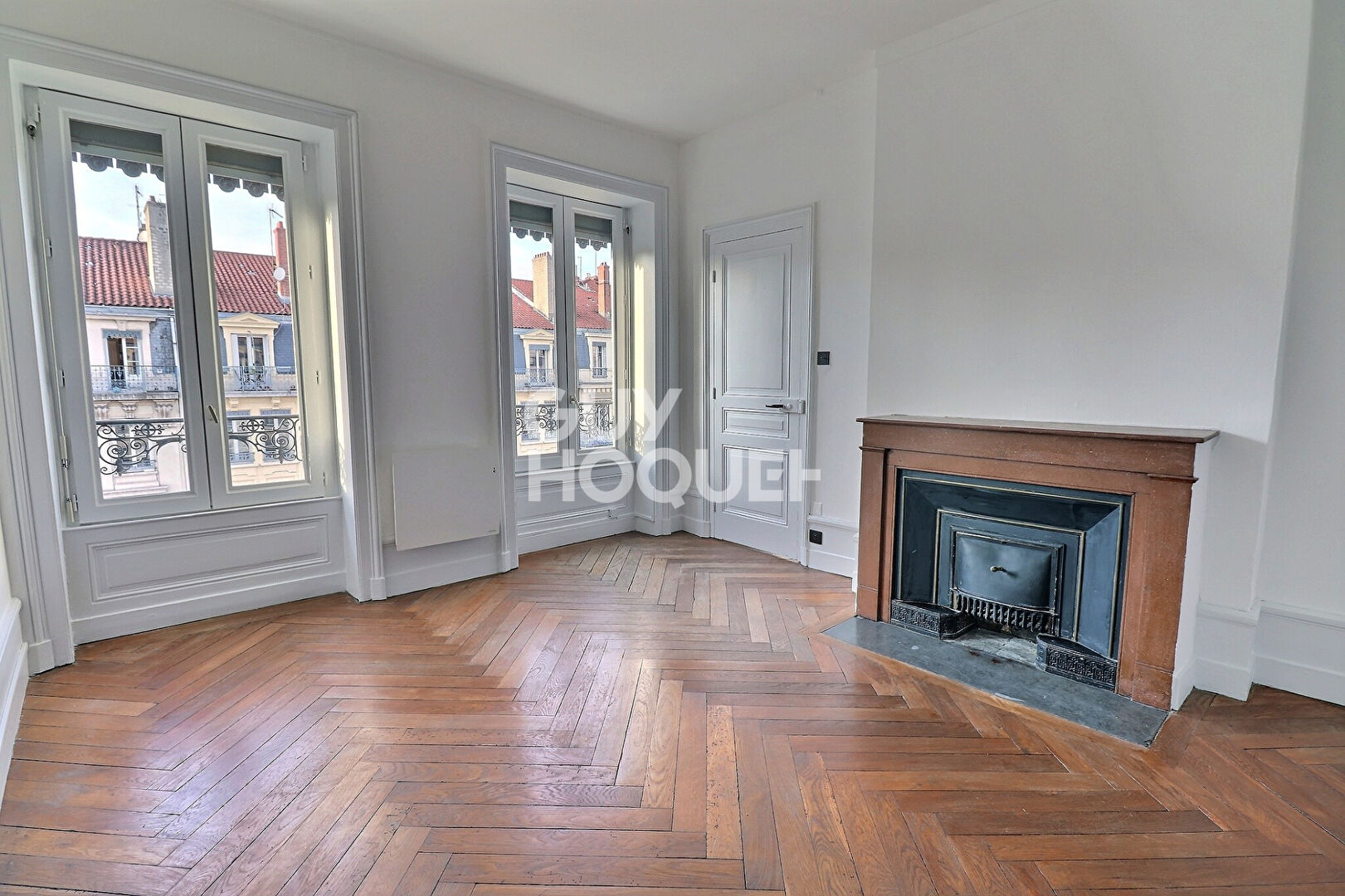 Charmant T2 en dernier étage secteur Saxe Gambetta