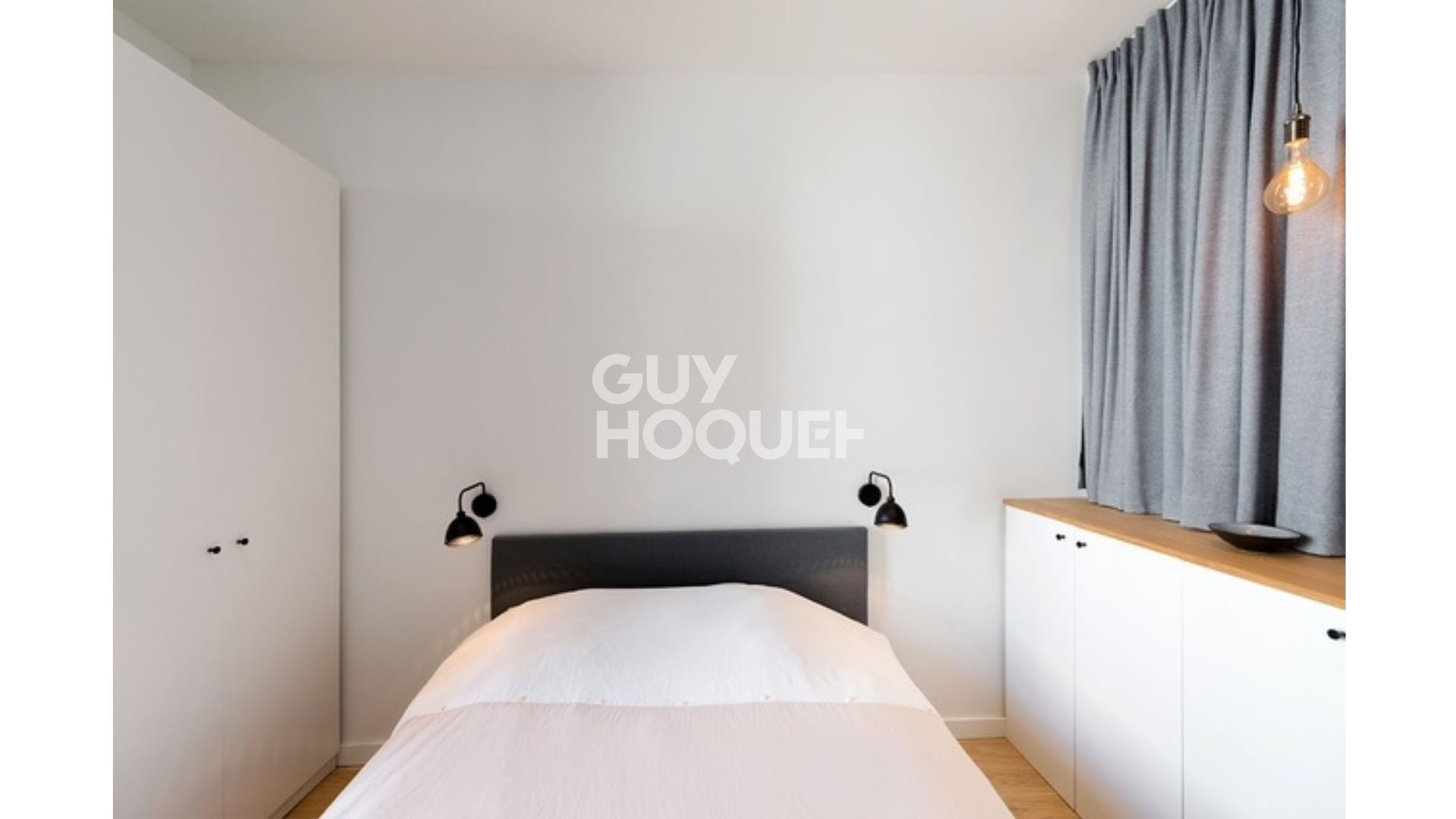 Charmant T2 Place Saint Louis