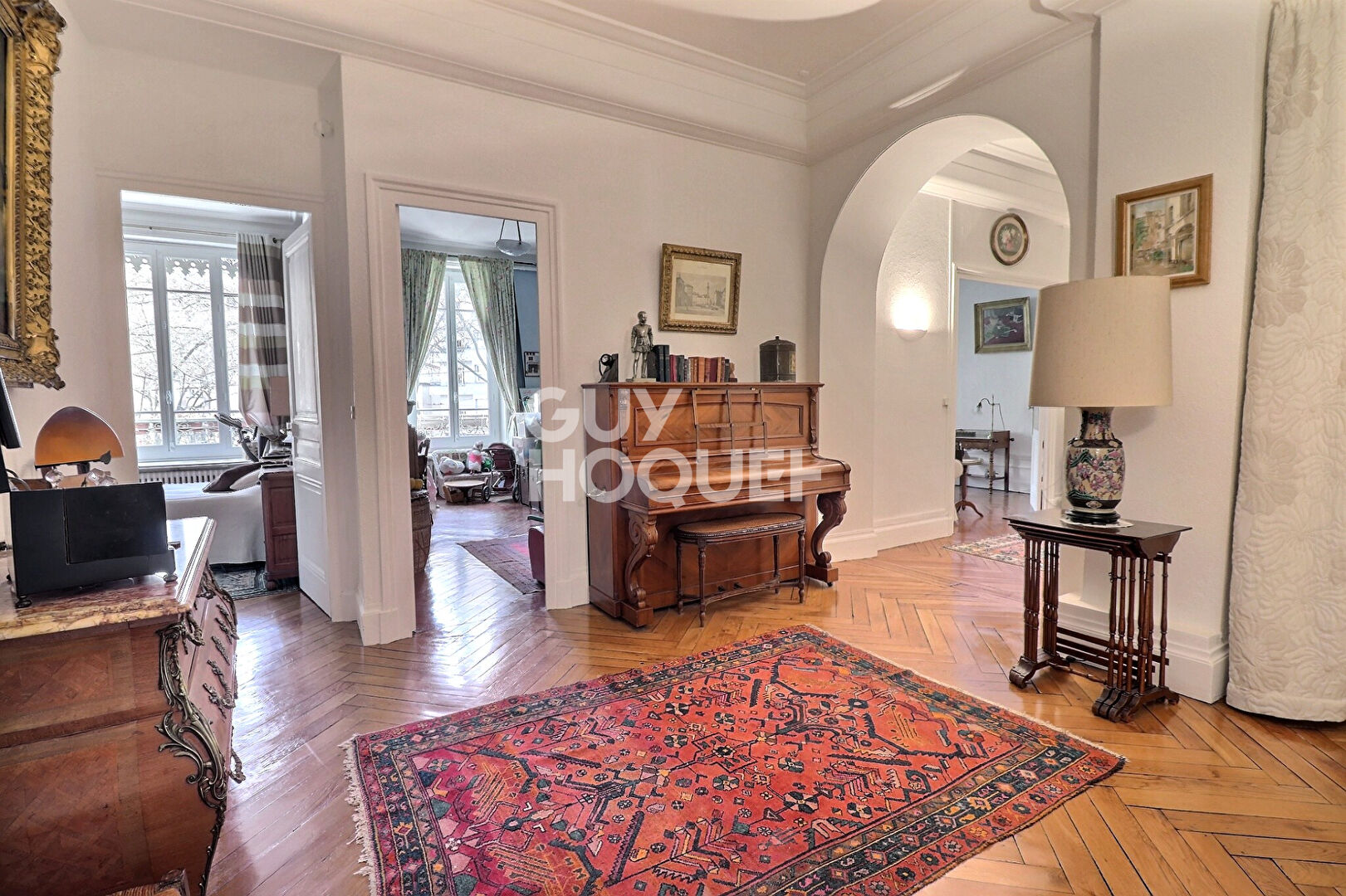 Appartement familial de caractère de 170m² - Volumes d'exception - Saxe Gambetta