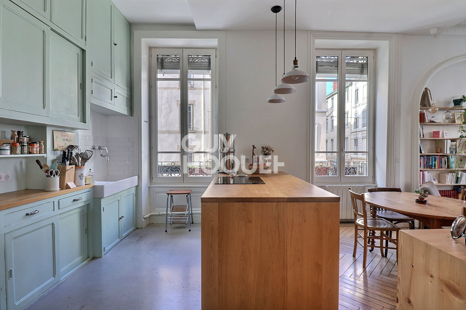 Bel appartement T3 cachet de l'ancien - Jean Macé