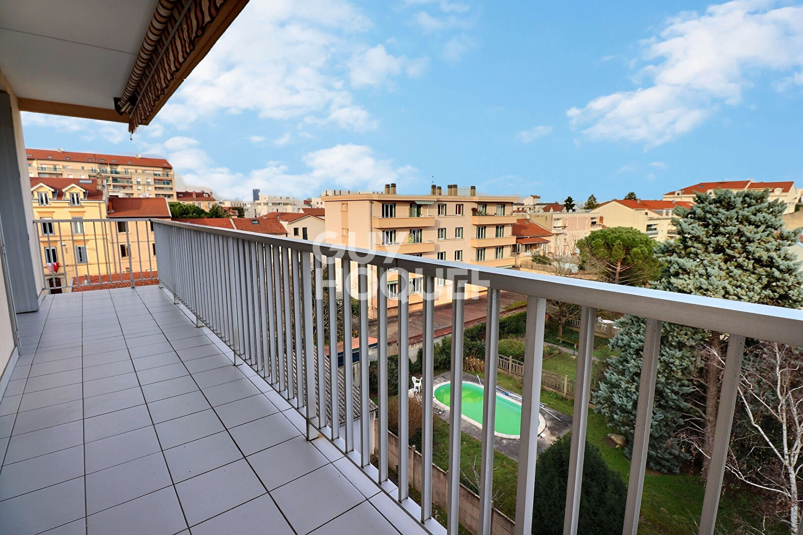 T4 dernier étage avec garage