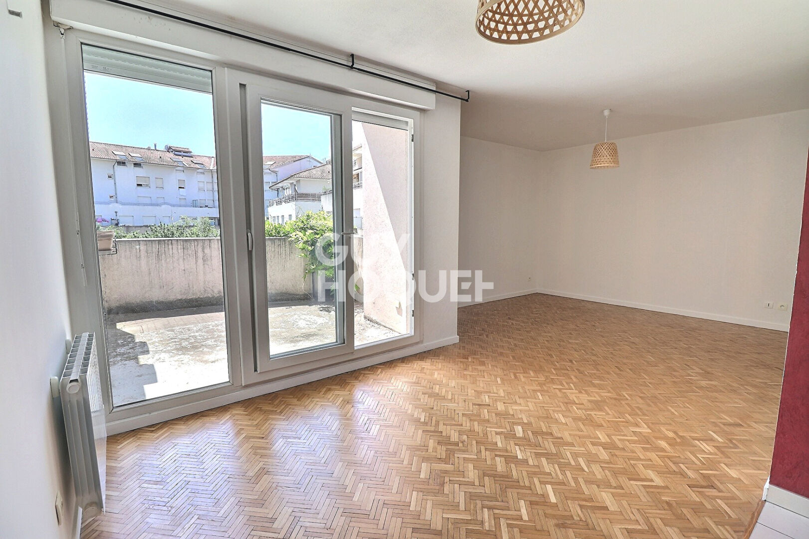 Studio avec terrasse et parking - Secteur Saxe Gambetta
