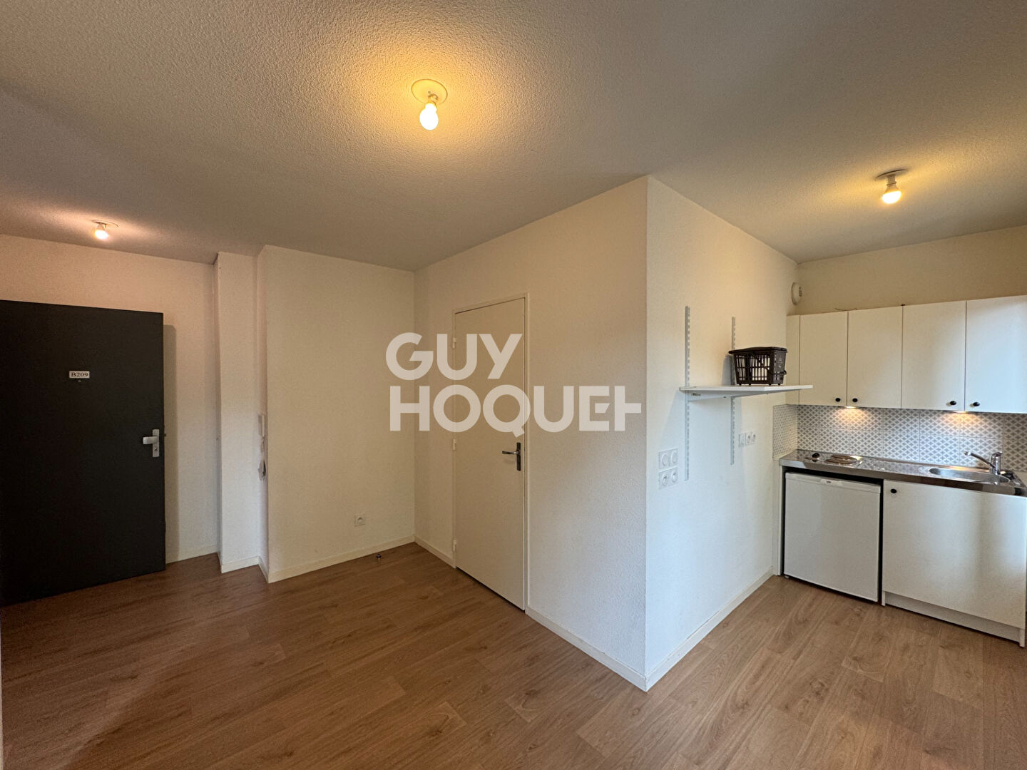 STUDIO avec Parking 28m² - VALMY