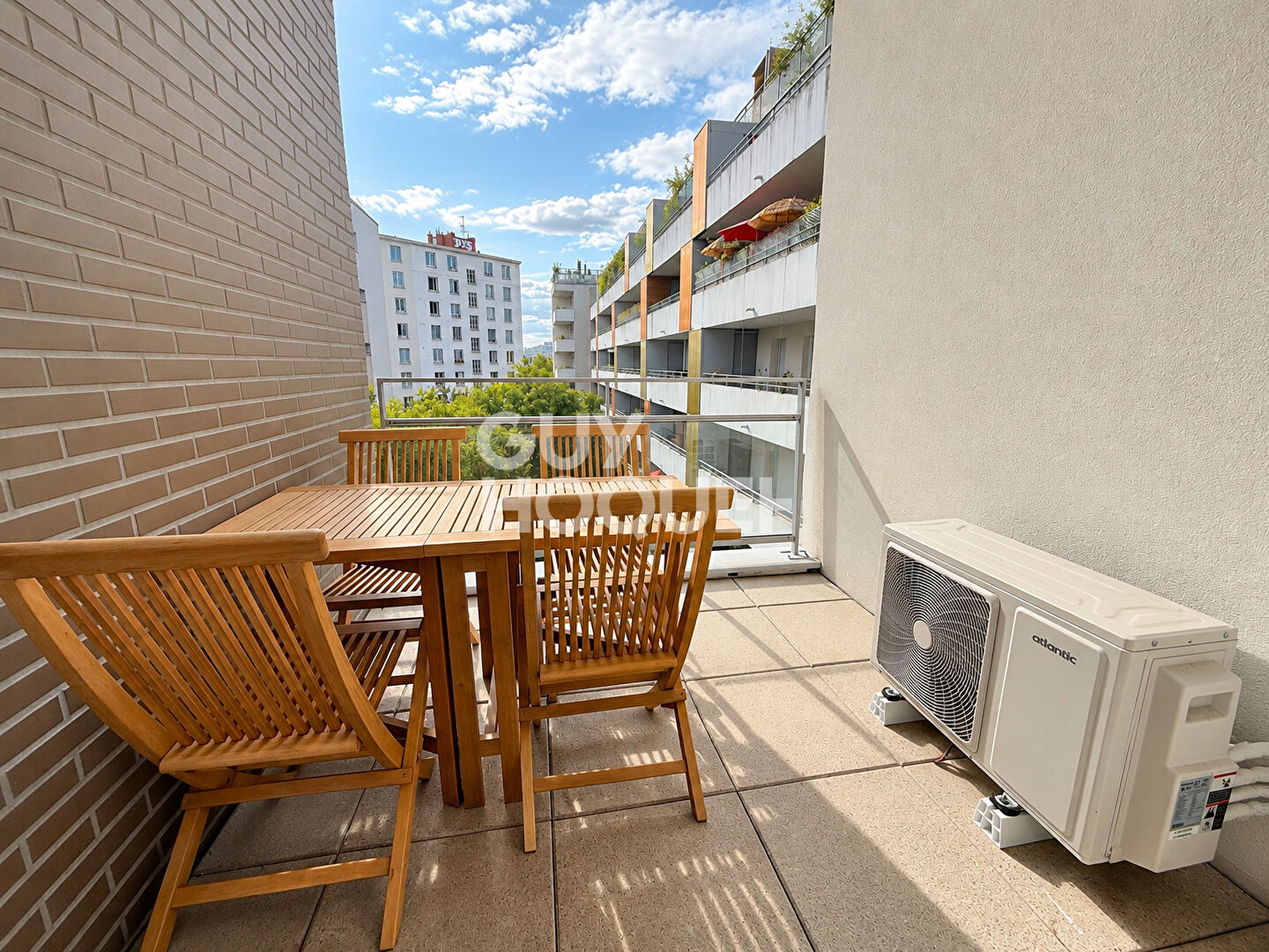 T3 duplex avec balcon et garage - Meublé