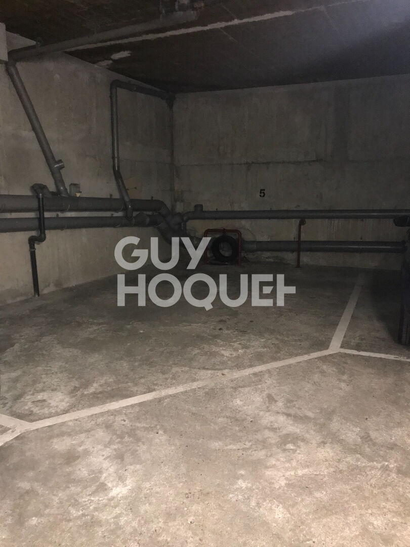 MAISONS ALFORT-HYPER CENTRE-PARKING EN SOUS SOL