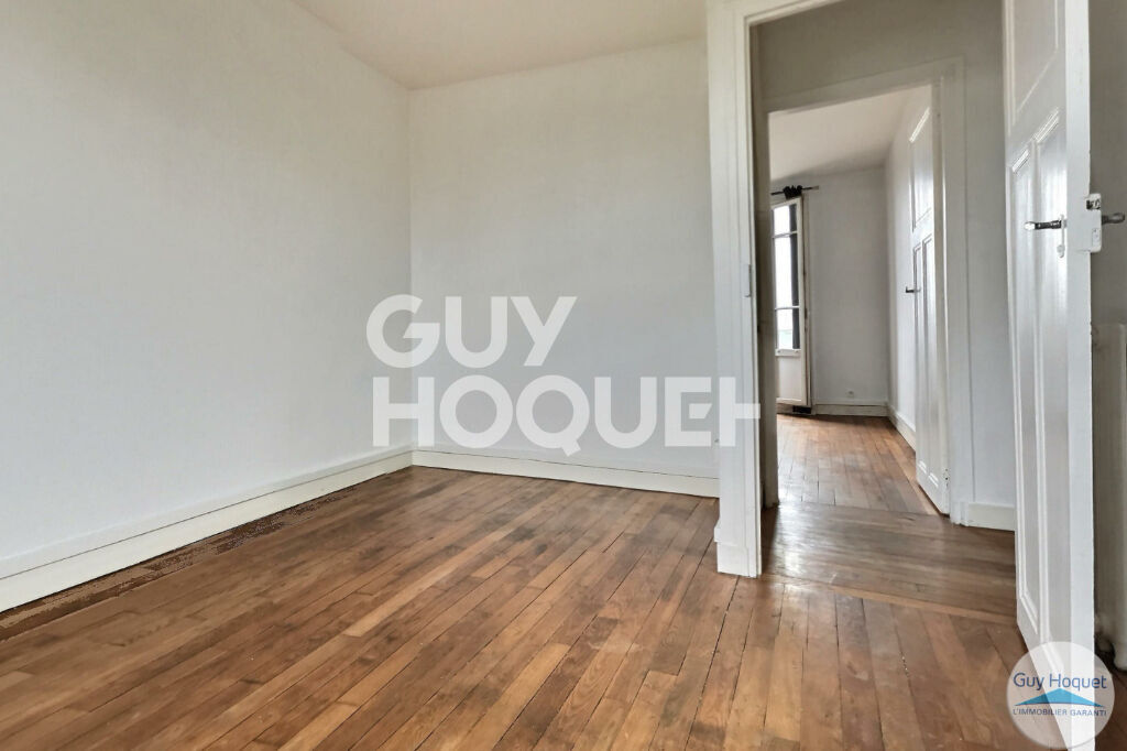 ALFORTVILLE-2 PIECES PROCHES COMMERCES