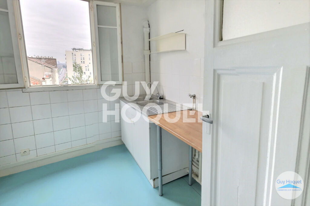 ALFORTVILLE-2 PIECES PROCHES COMMERCES