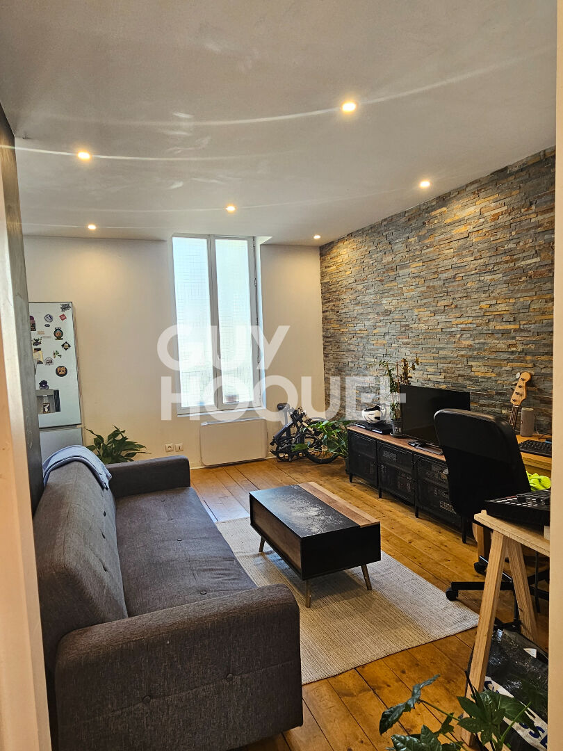 Appartement T2  traversant - ALFORTVILLE (Achtarak)