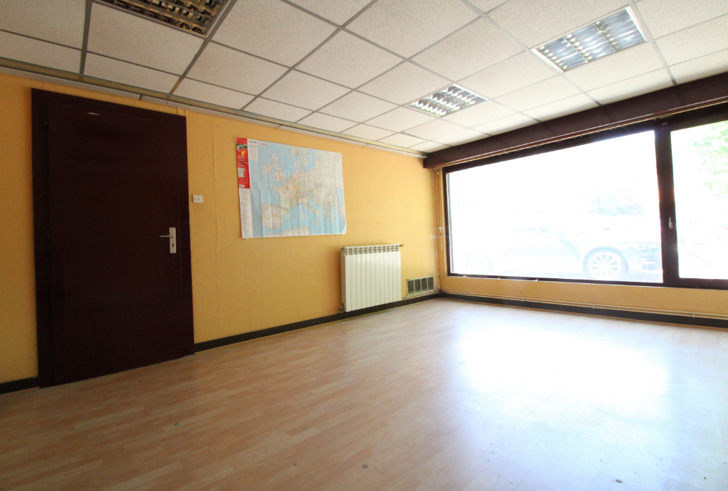 Locaux commerciaux 450 m2